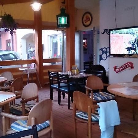 Patio Dom Goscinny Lukecin Exterior photo