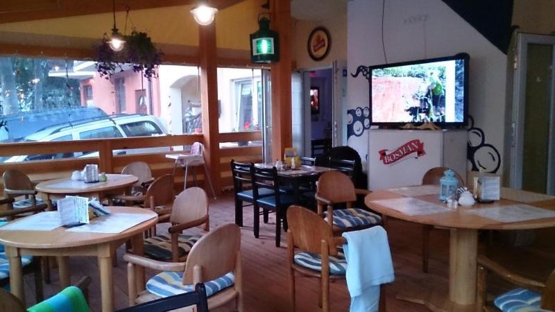 Patio Dom Goscinny Lukecin Exterior photo